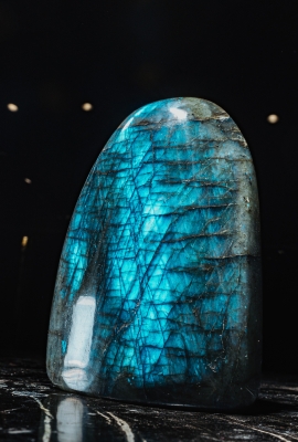 Лабрадорит 