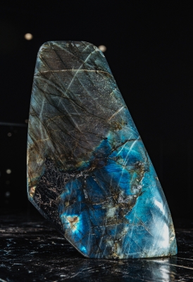 Лабрадорит 