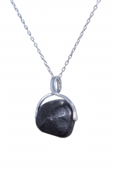 Подвеска из метеорита Сихотэ-Алинь и серебро