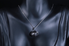 Подвеска из метеорита Сихотэ-Алинь и серебро